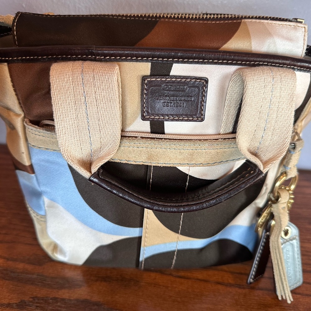 Coach Hampton leather brown & tan suede with the blue silk scarf pattern.